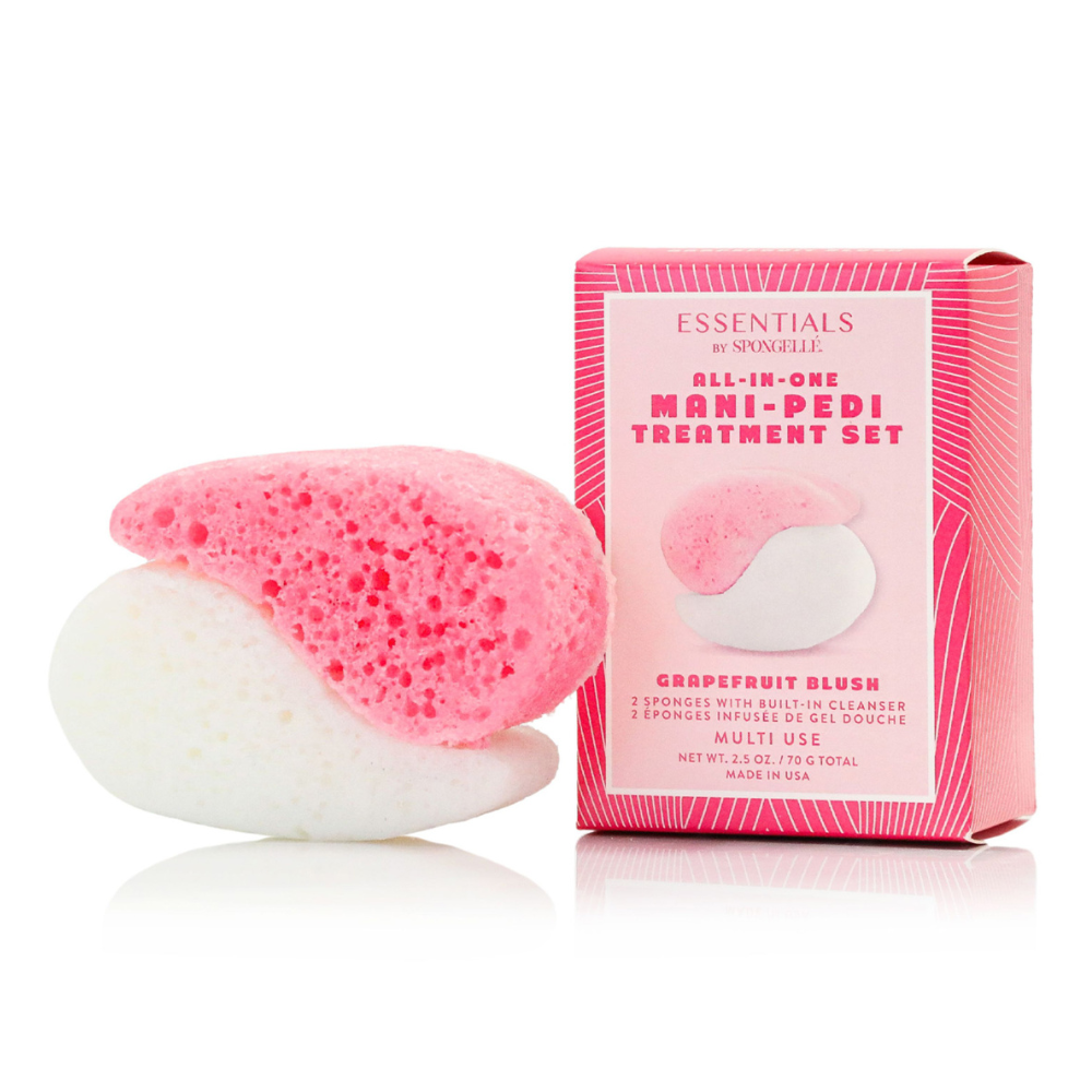 Angled front view with bag zipped and handles upright.