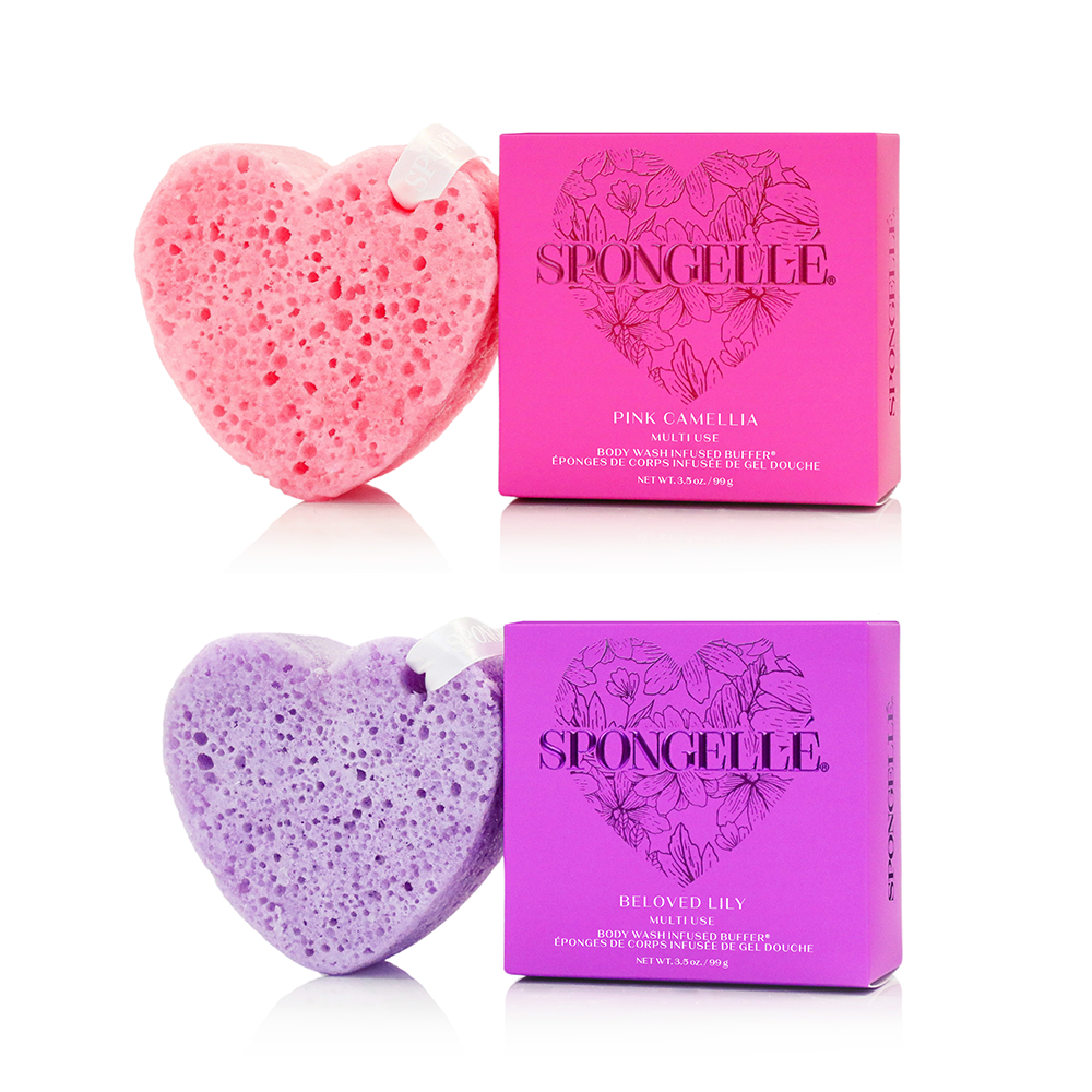 Angled front view with bag zipped and handles upright.