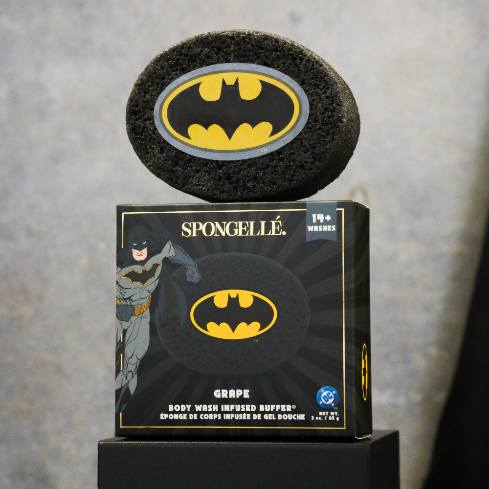 Angled front view with bag zipped and handles upright.