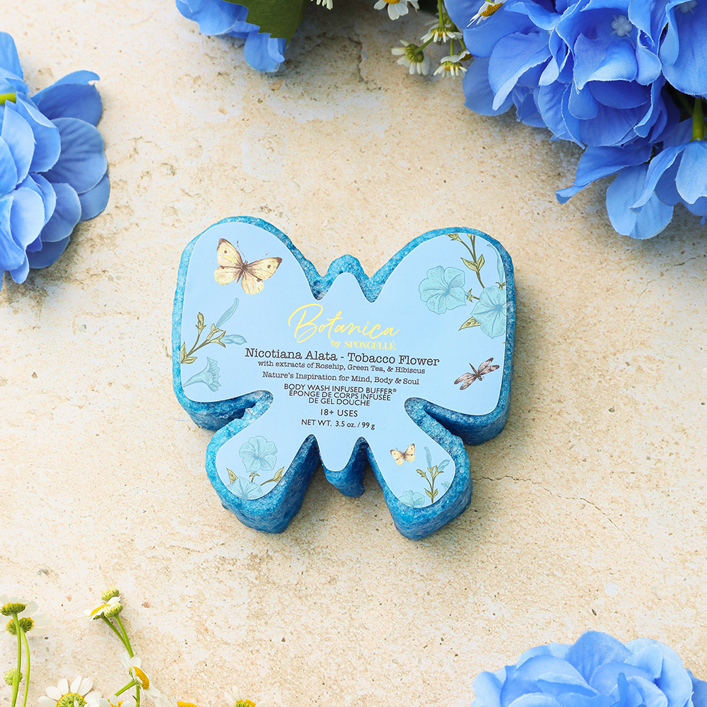 Angled front view with bag zipped and handles upright.