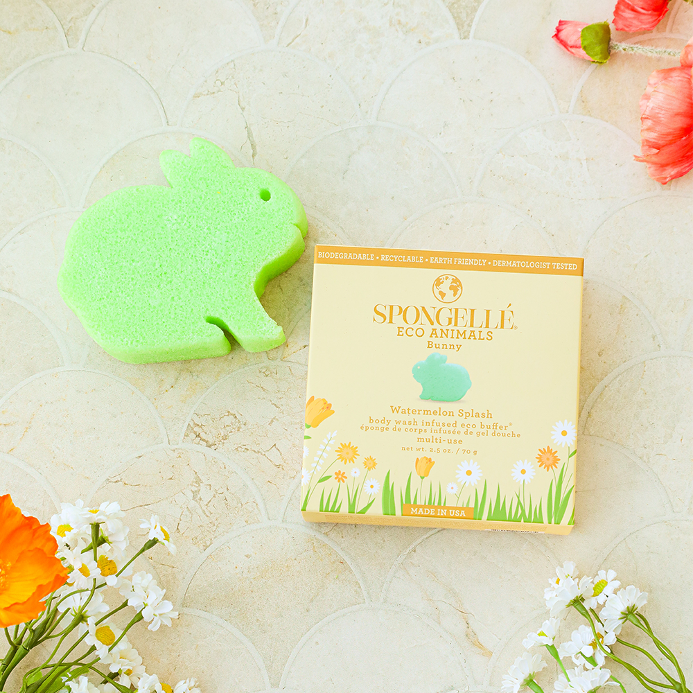 Angled front view with bag zipped and handles upright.