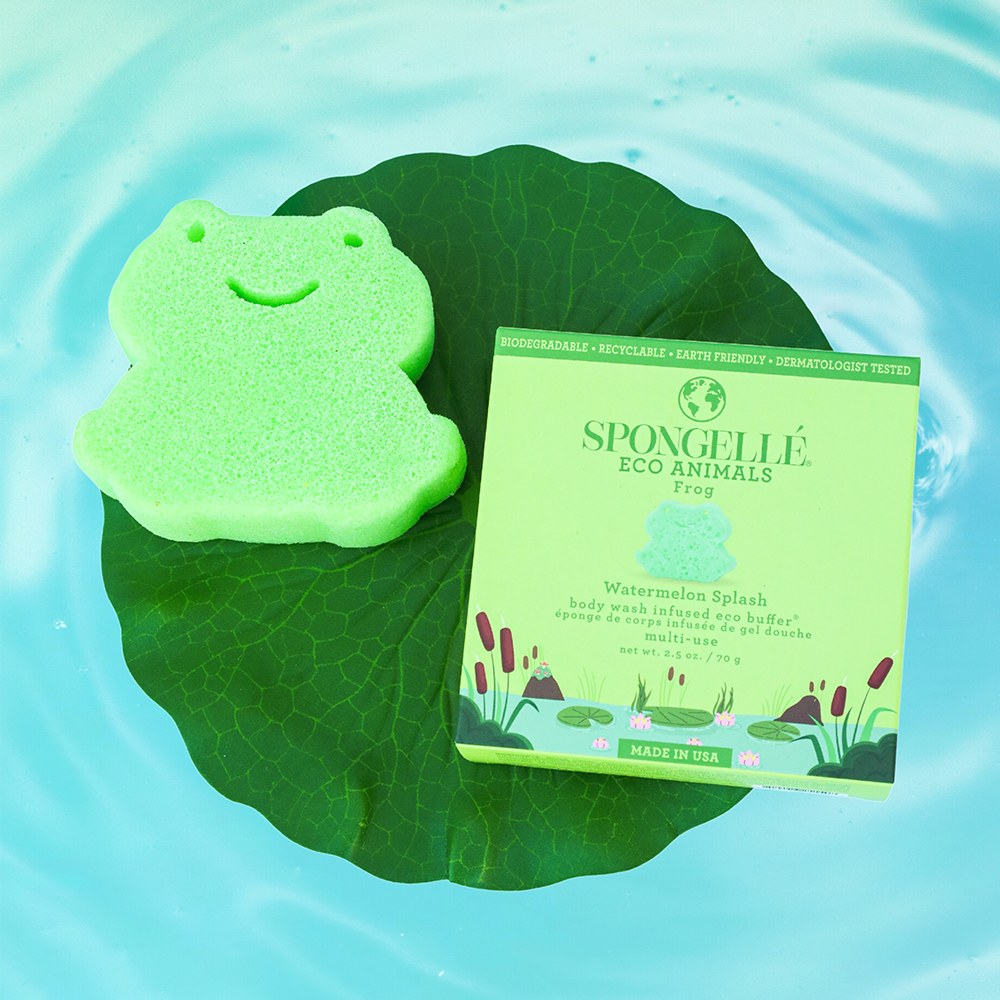 Angled front view with bag zipped and handles upright.