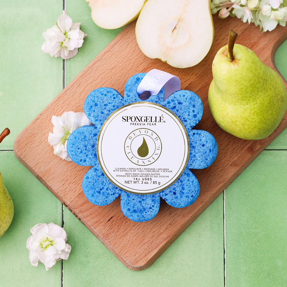 Angled front view with bag zipped and handles upright.